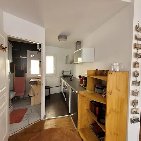 Terra Vienna T2 Hyper Centre Apartment *
